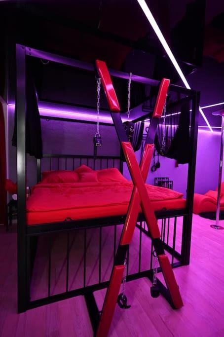 Bdsm Apartman V Bratislave -Adults Only Bratislava Exterior foto